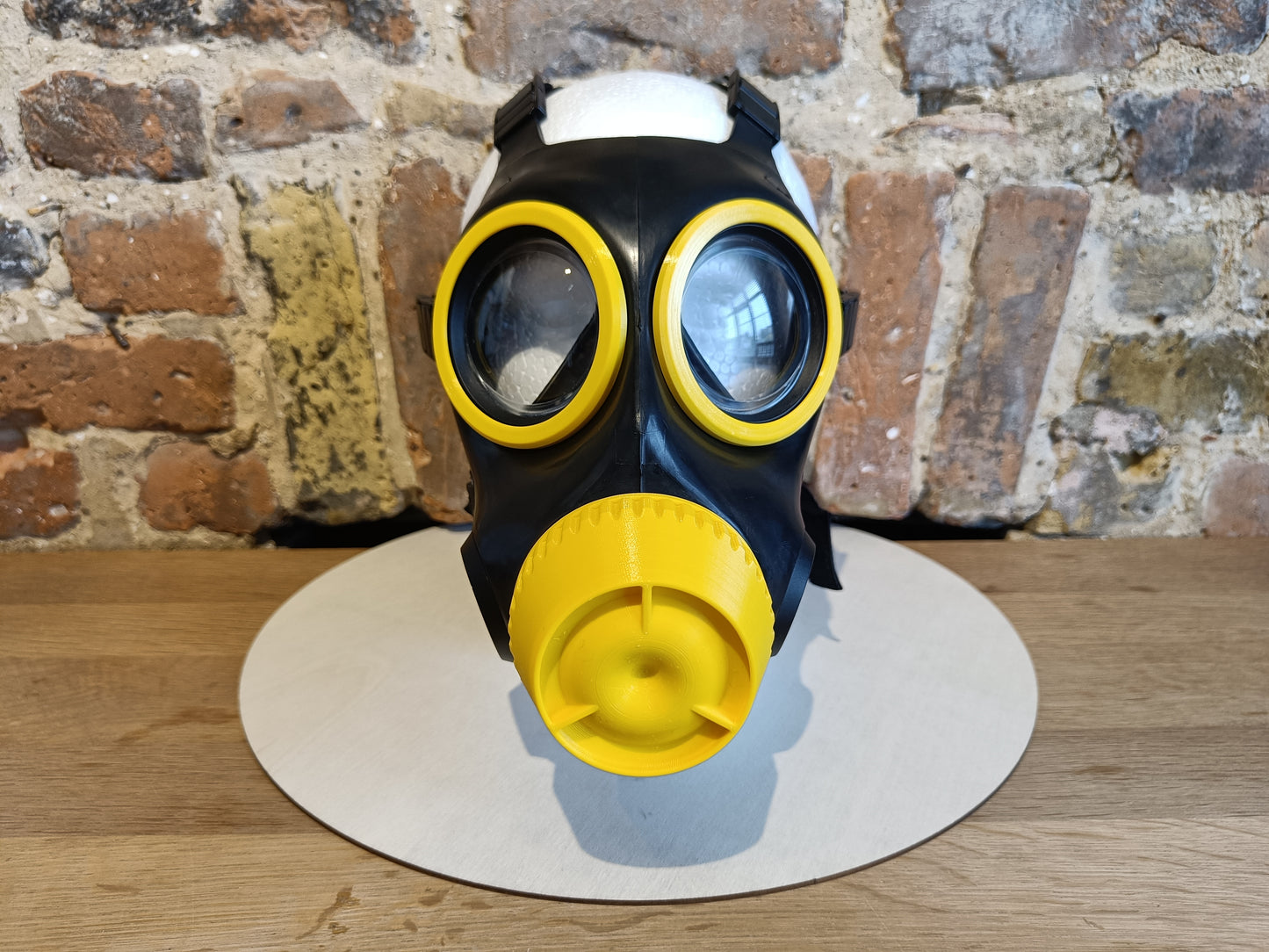 Sample: Dual Port FM12 Stroker Gas Mask Size 3 (Yellow Parts)