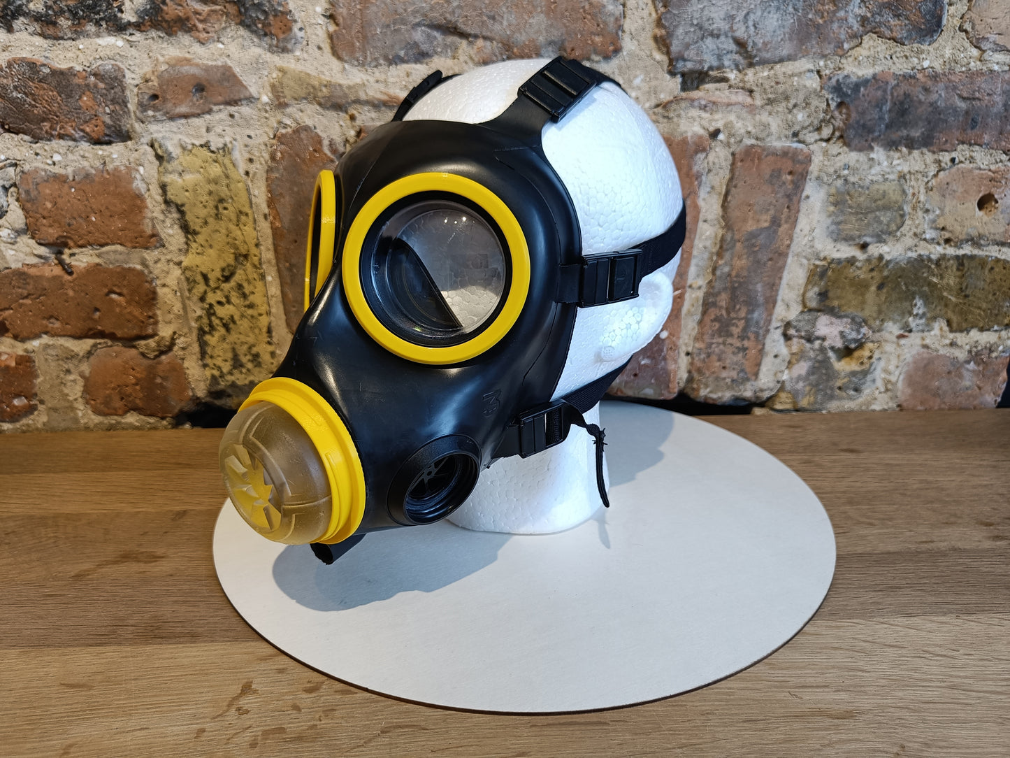 Sample: Dual Port FM12 Stroker Gas Mask Size 3 (Yellow Parts)