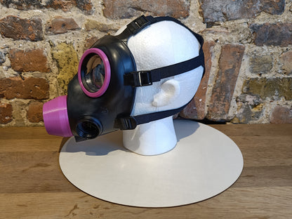 Sample: FM12 Stroker Gas Mask Size 3 (Pink Parts)