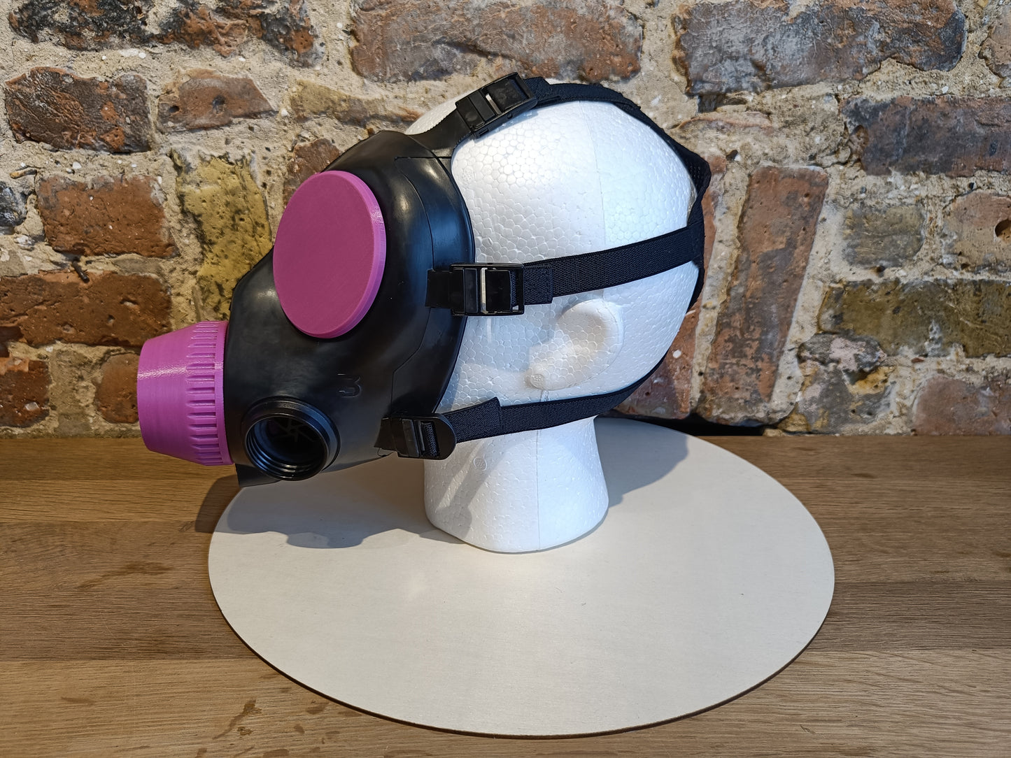 Sample: FM12 Stroker Gas Mask Size 3 (Pink Parts)